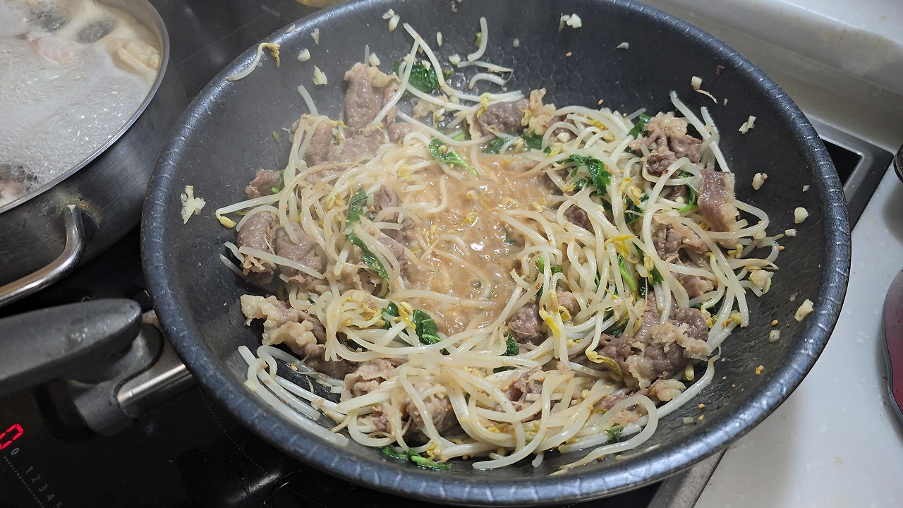 img.jpg?credential=yqXZFxpELC7KVnFOS48ylbz2pIh7yKj8&expires=1772290799&allow_ip=&allow_referer=&signature=SJ11D4J5rz6e4EixF1HDh1cOc8E%3D