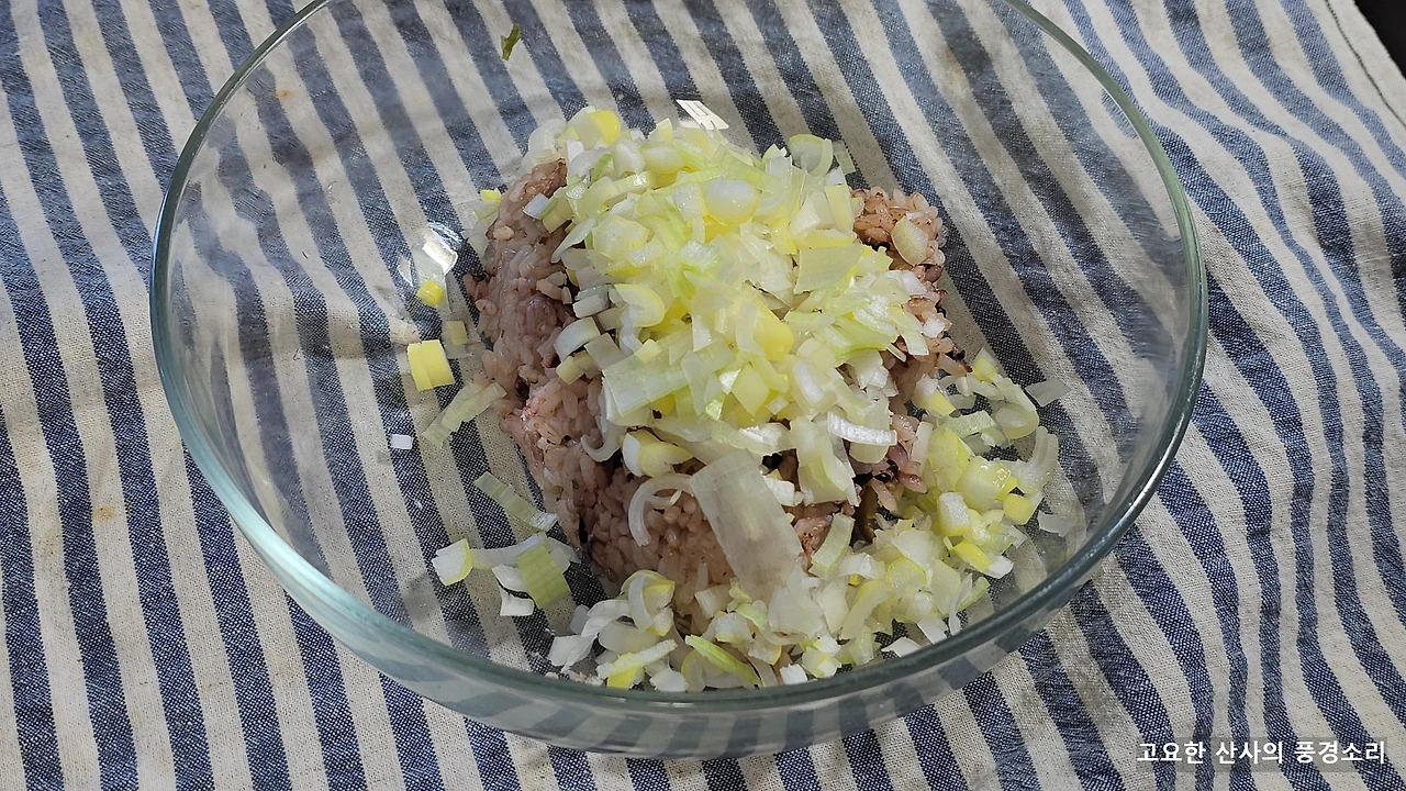 img.png?credential=yqXZFxpELC7KVnFOS48ylbz2pIh7yKj8&expires=1772290799&allow_ip=&allow_referer=&signature=0AvAds2OyxzzdyCZChiEymCdu74%3D