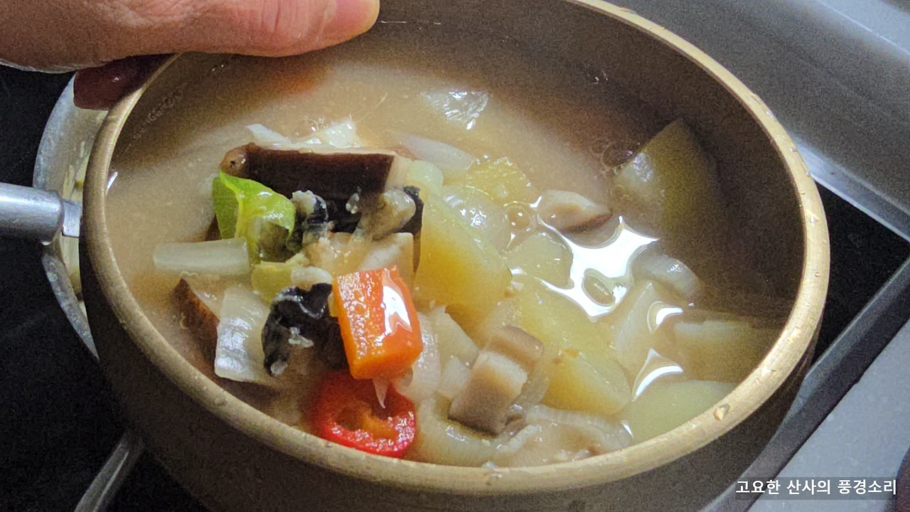 img.png?credential=yqXZFxpELC7KVnFOS48ylbz2pIh7yKj8&expires=1774969199&allow_ip=&allow_referer=&signature=%2FzC3fdHJ6k9KusIvrJGkNO5rhyg%3D