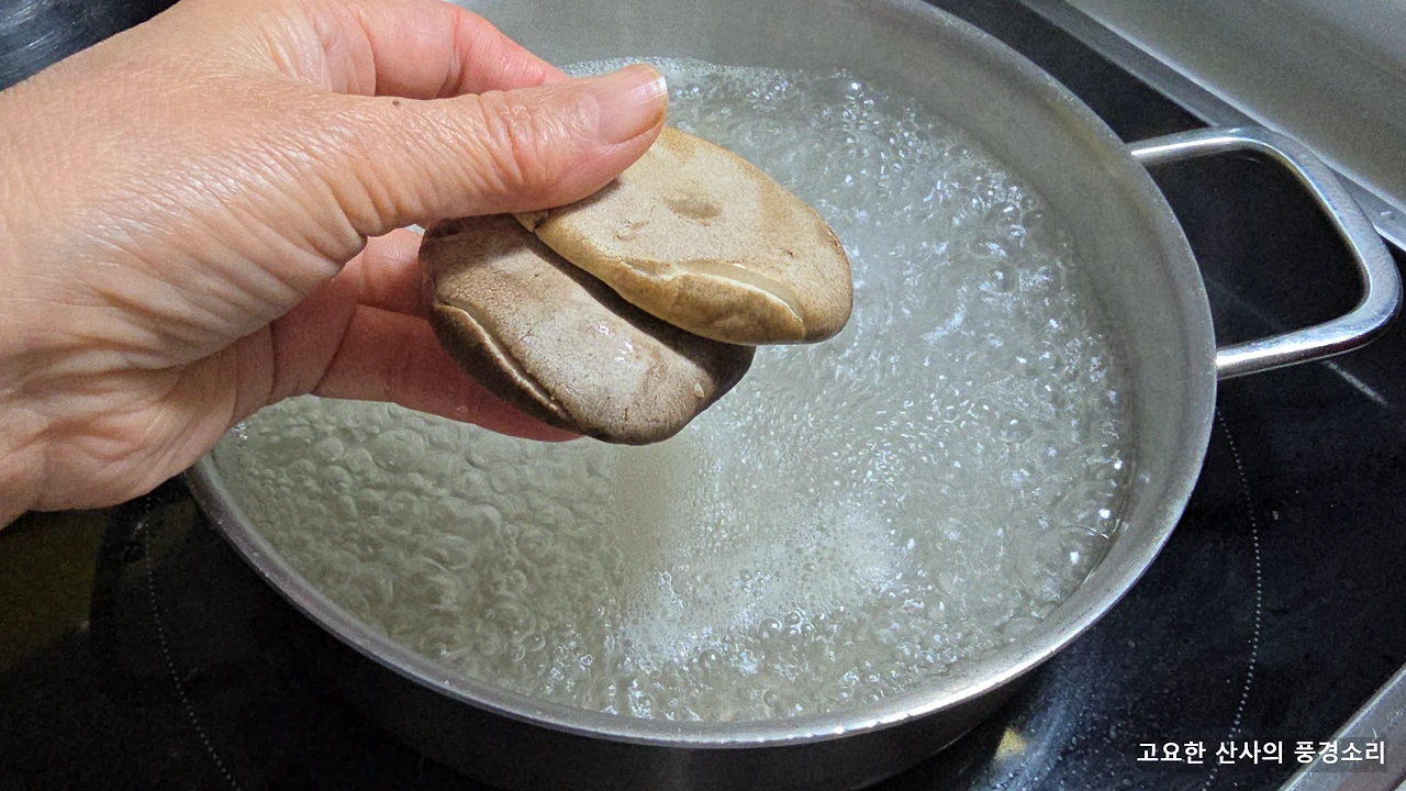 img.png?credential=yqXZFxpELC7KVnFOS48ylbz2pIh7yKj8&expires=1772290799&allow_ip=&allow_referer=&signature=6sU0%2B1lbwdgY82%2FIa%2Fkif60LZTU%3D