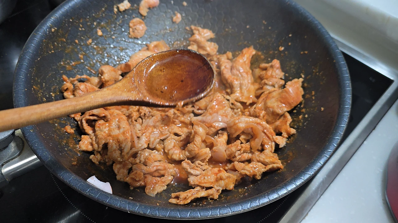 img.jpg?credential=yqXZFxpELC7KVnFOS48ylbz2pIh7yKj8&expires=1774969199&allow_ip=&allow_referer=&signature=e6BcOK81XOa55lLyftKEzY%2BddjU%3D