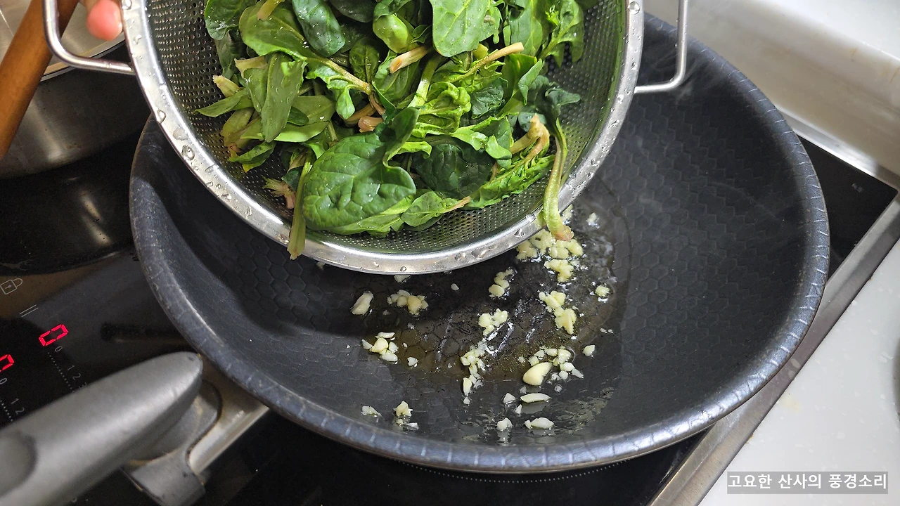 img.png?credential=yqXZFxpELC7KVnFOS48ylbz2pIh7yKj8&expires=1774969199&allow_ip=&allow_referer=&signature=cxTYJXotOU%2FqHa4DbYDBsWwrA1U%3D