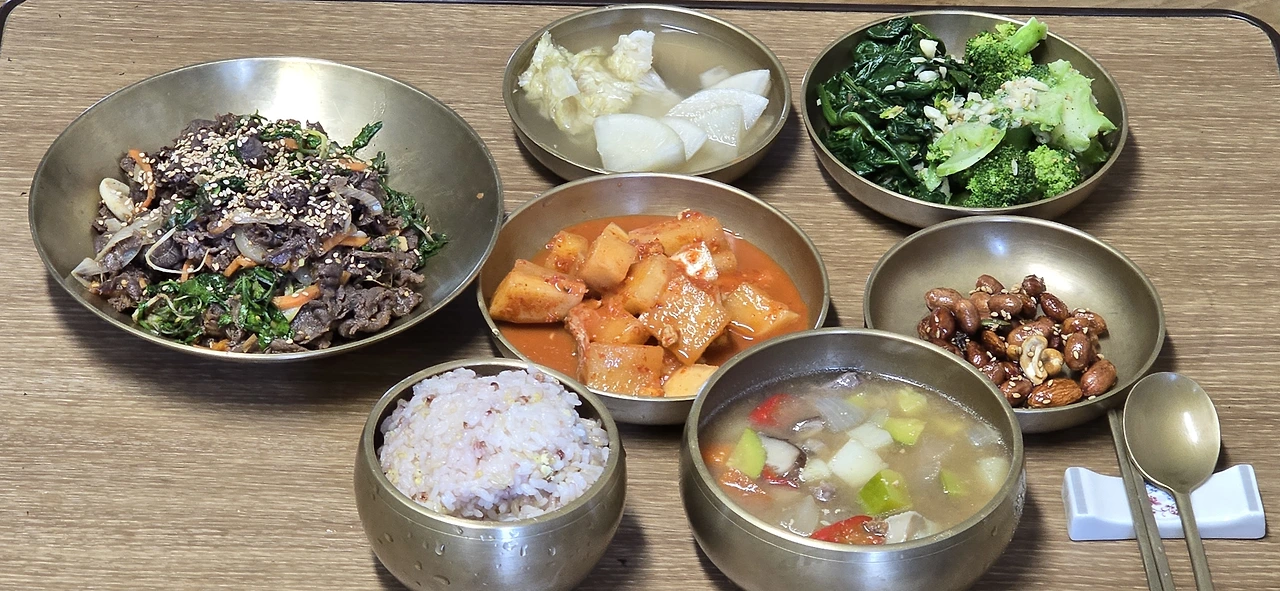 img.jpg?credential=yqXZFxpELC7KVnFOS48ylbz2pIh7yKj8&expires=1774969199&allow_ip=&allow_referer=&signature=0MkhJefW72GdS1%2BPjiPFJmRrxvc%3D