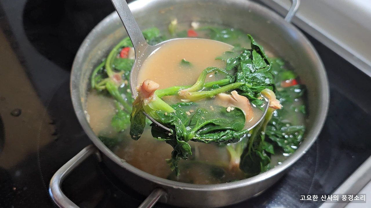 img.png?credential=yqXZFxpELC7KVnFOS48ylbz2pIh7yKj8&expires=1774969199&allow_ip=&allow_referer=&signature=F6foRt9kWJJwaQfJHpzqM%2FiE06A%3D