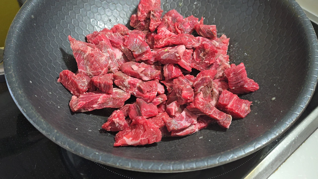 img.jpg?credential=yqXZFxpELC7KVnFOS48ylbz2pIh7yKj8&expires=1772290799&allow_ip=&allow_referer=&signature=mscL8YMJD32l%2Bq8WrSJaZb0CUdg%3D