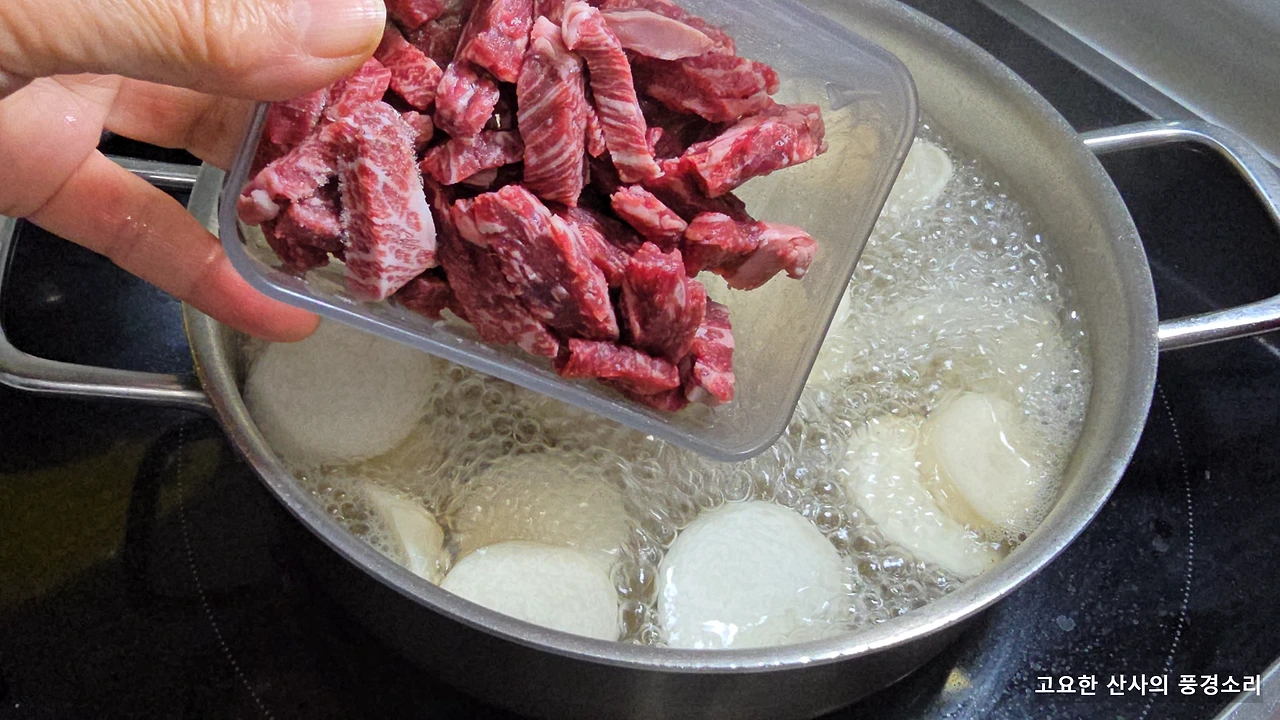 img.png?credential=yqXZFxpELC7KVnFOS48ylbz2pIh7yKj8&expires=1772290799&allow_ip=&allow_referer=&signature=0gue9NvgkZ%2FE9xqSp46fBsUWwew%3D