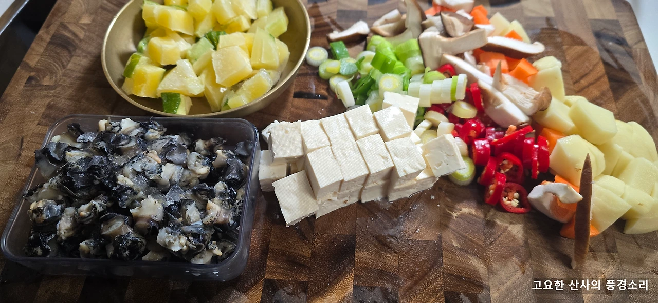 img.png?credential=yqXZFxpELC7KVnFOS48ylbz2pIh7yKj8&expires=1774969199&allow_ip=&allow_referer=&signature=35vo737f3rAWL3th8ocaTIUXCOY%3D