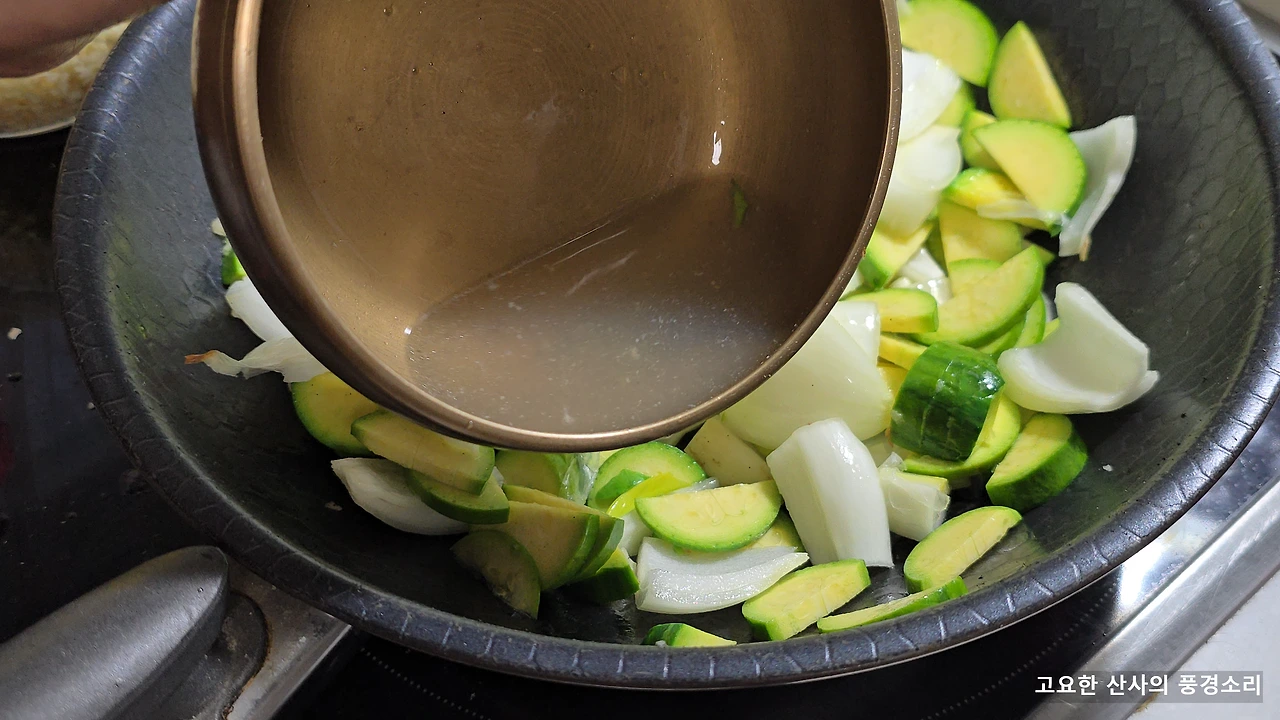 img.png?credential=yqXZFxpELC7KVnFOS48ylbz2pIh7yKj8&expires=1769871599&allow_ip=&allow_referer=&signature=Uq5cwoVQRBzx1%2Bs7mnlJE%2FPD2Kg%3D