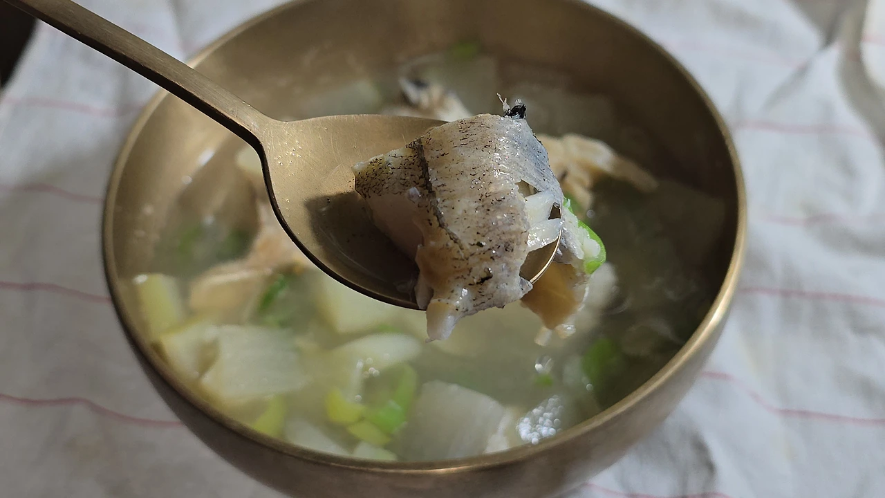 img.jpg?credential=yqXZFxpELC7KVnFOS48ylbz2pIh7yKj8&expires=1774969199&allow_ip=&allow_referer=&signature=JleG6LYwKhJo8R%2B9lwywoB4mhVs%3D