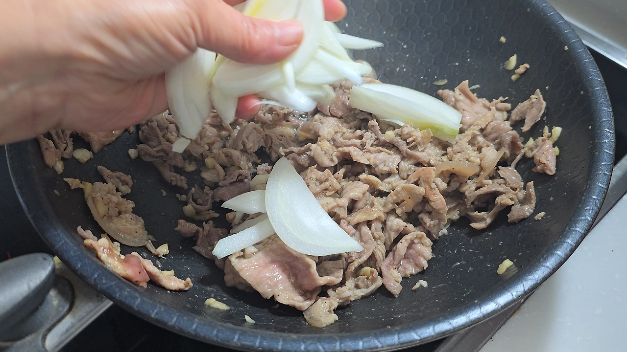 img.jpg?credential=yqXZFxpELC7KVnFOS48ylbz2pIh7yKj8&expires=1774969199&allow_ip=&allow_referer=&signature=cUmXAVK9GunnpMDmJGFxp4xpeyk%3D