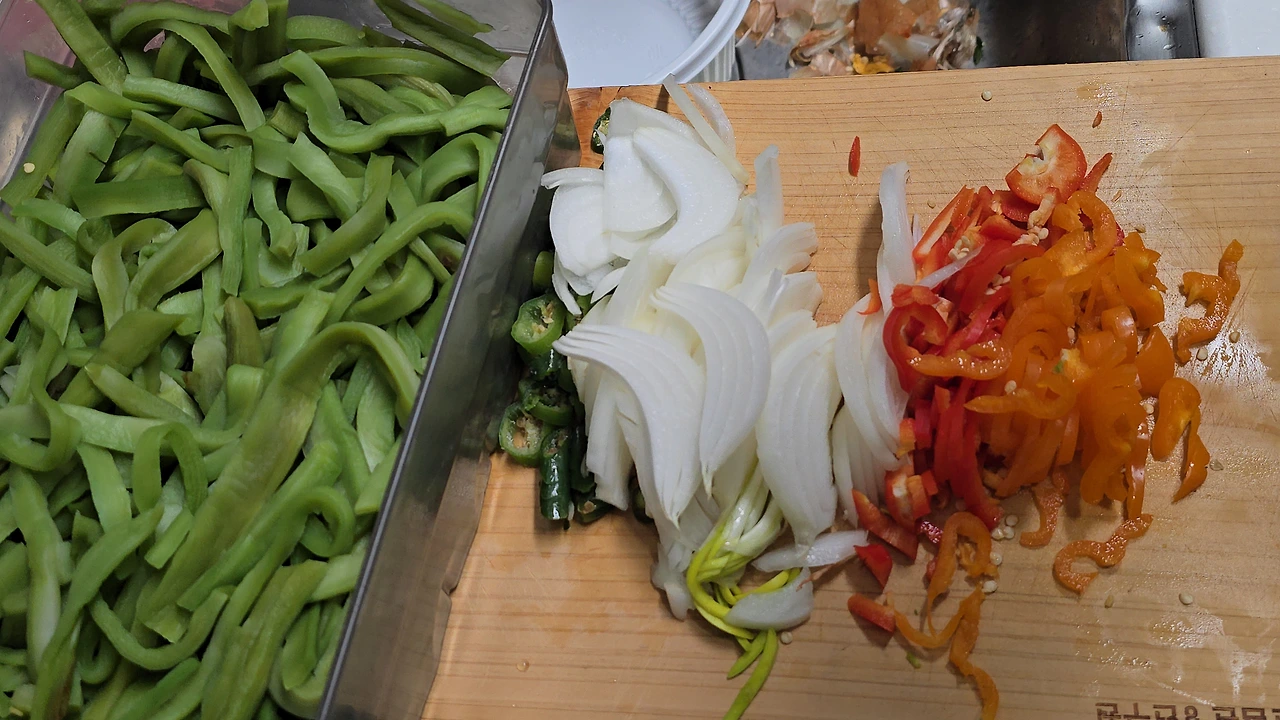 img.jpg?credential=yqXZFxpELC7KVnFOS48ylbz2pIh7yKj8&expires=1777561199&allow_ip=&allow_referer=&signature=Uwgr8sxnCDhkloZ4%2FWCLoIkZumA%3D