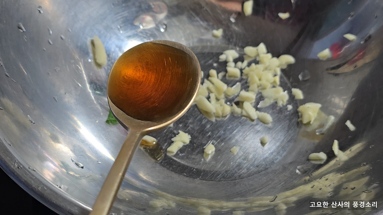 img.png?credential=yqXZFxpELC7KVnFOS48ylbz2pIh7yKj8&expires=1772290799&allow_ip=&allow_referer=&signature=%2FQvbrwBzDhoIbiq%2B7mif4Ex%2F3h8%3D