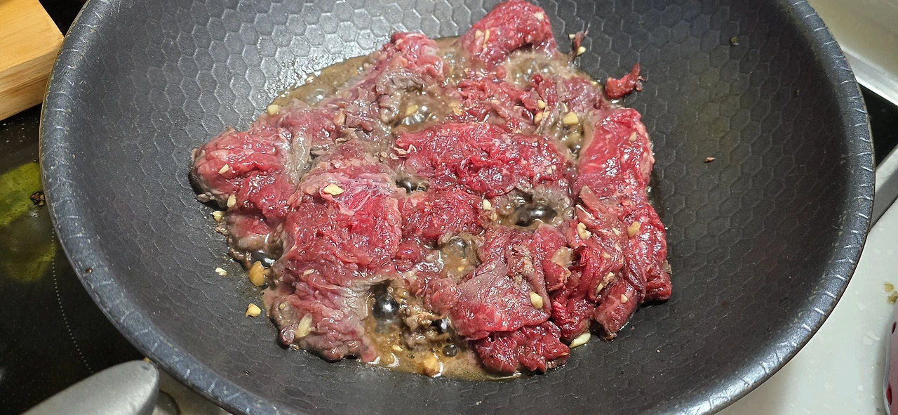 img.jpg?credential=yqXZFxpELC7KVnFOS48ylbz2pIh7yKj8&expires=1774969199&allow_ip=&allow_referer=&signature=DW0PC0ZC3lCnNm7WRmhmRbt7Goc%3D