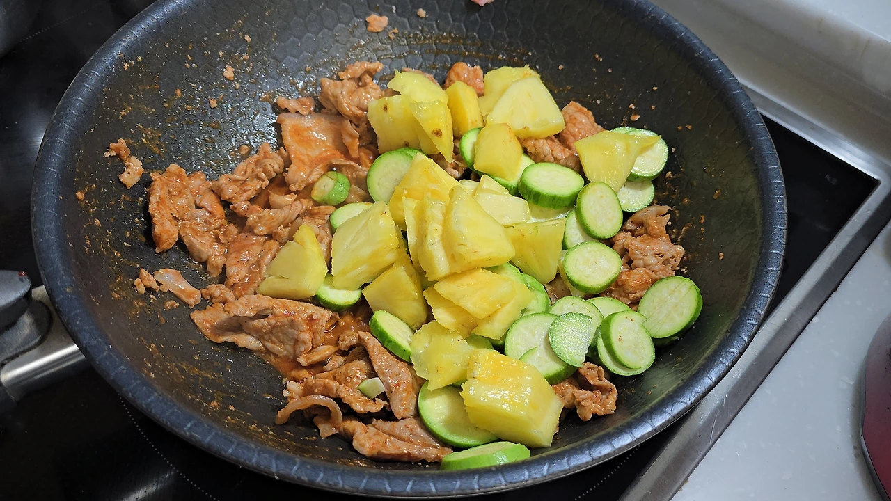 img.jpg?credential=yqXZFxpELC7KVnFOS48ylbz2pIh7yKj8&expires=1774969199&allow_ip=&allow_referer=&signature=dtgoYQbySp7mXb%2BNEjhIaJojwM4%3D