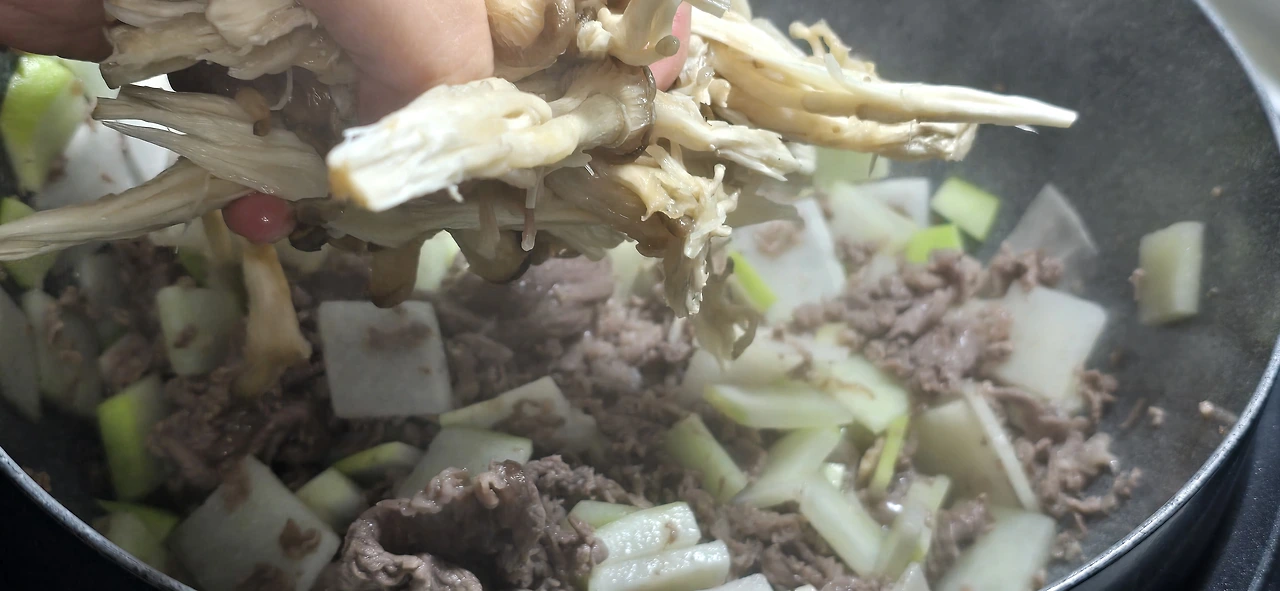 img.jpg?credential=yqXZFxpELC7KVnFOS48ylbz2pIh7yKj8&expires=1769871599&allow_ip=&allow_referer=&signature=tSHvxqYiye2sffLU5vMPpIk4jx8%3D