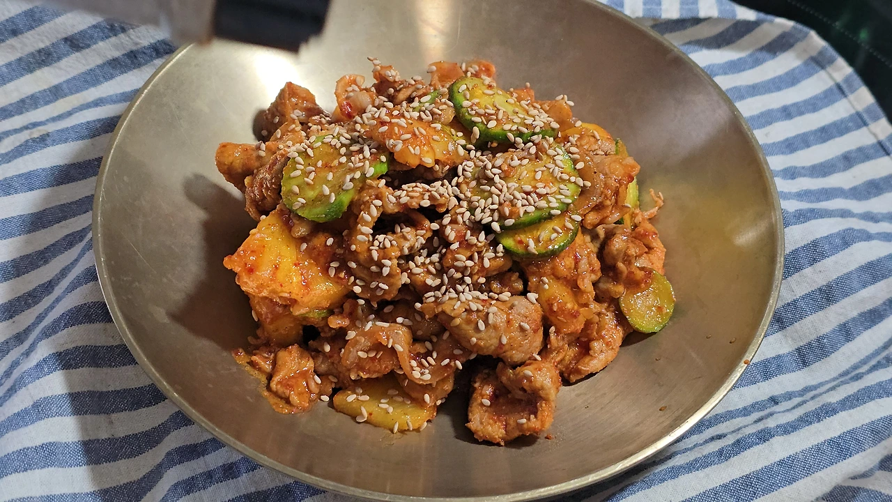 img.jpg?credential=yqXZFxpELC7KVnFOS48ylbz2pIh7yKj8&expires=1774969199&allow_ip=&allow_referer=&signature=OfjZs0Gs542AZOUyECZsAWoCBIA%3D