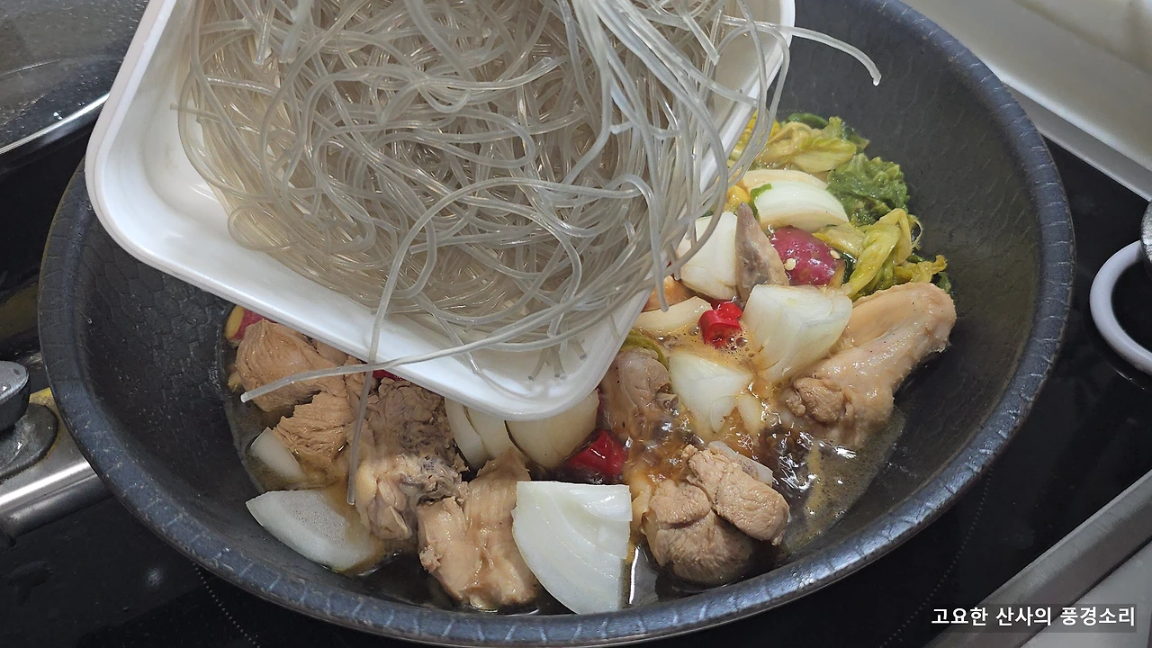 img.png?credential=yqXZFxpELC7KVnFOS48ylbz2pIh7yKj8&expires=1769871599&allow_ip=&allow_referer=&signature=FBNJS0Da7YKxMVljPBx72LsaBRs%3D