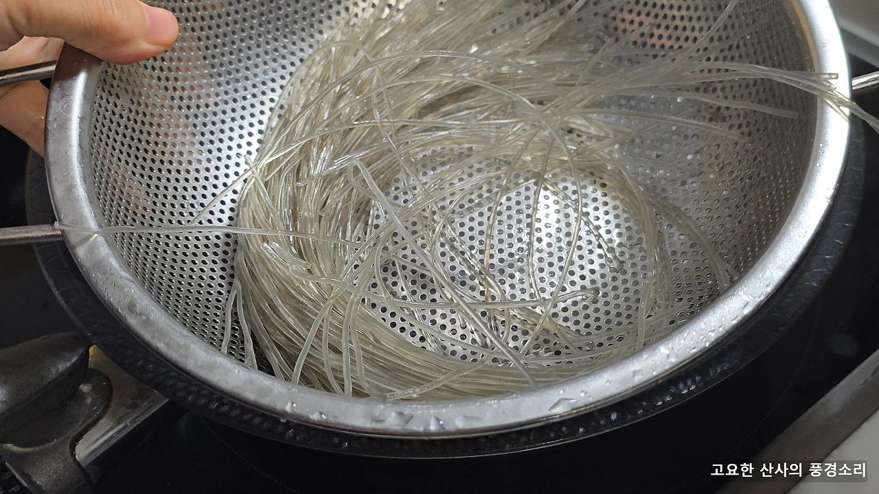 img.png?credential=yqXZFxpELC7KVnFOS48ylbz2pIh7yKj8&expires=1769871599&allow_ip=&allow_referer=&signature=QrNikc%2Fv2Gd3v2P5lmWnJXWVGyk%3D