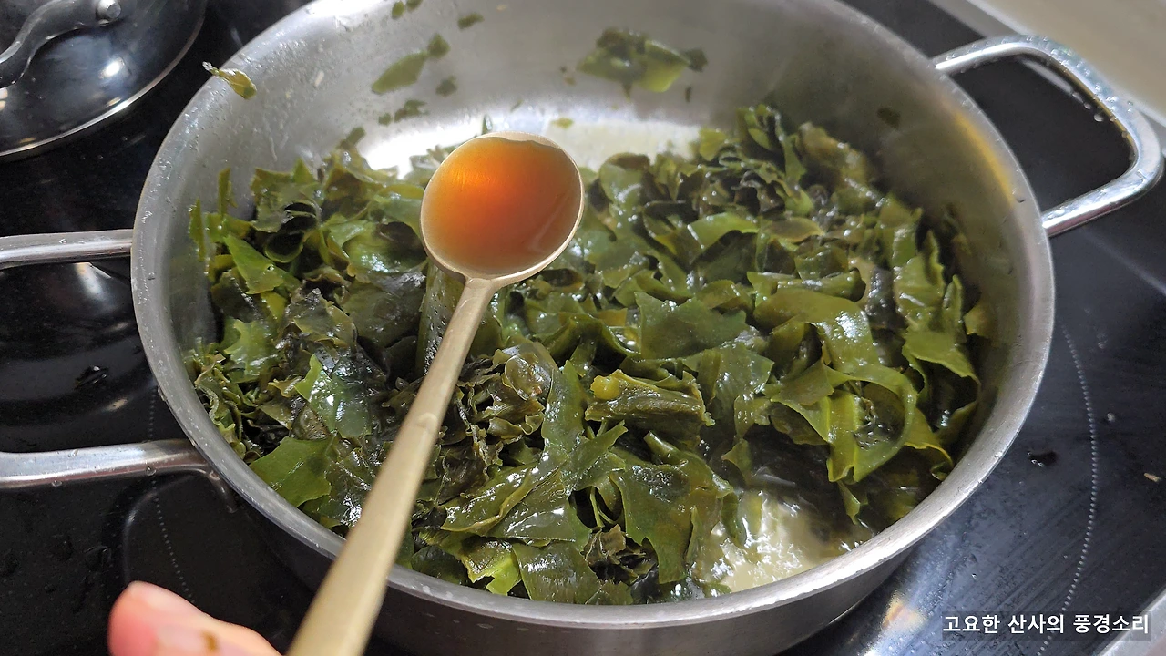 img.png?credential=yqXZFxpELC7KVnFOS48ylbz2pIh7yKj8&expires=1772290799&allow_ip=&allow_referer=&signature=8FLBjcD7pColfVaoPXwIhviEUOM%3D