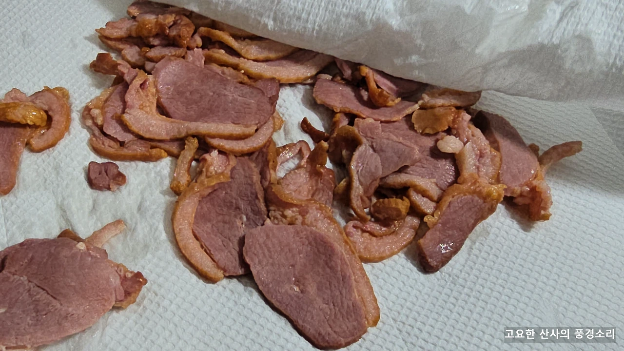 img.png?credential=yqXZFxpELC7KVnFOS48ylbz2pIh7yKj8&expires=1772290799&allow_ip=&allow_referer=&signature=4ldGTF%2BmaZ1kf%2FaIuzUG2AtmT6M%3D