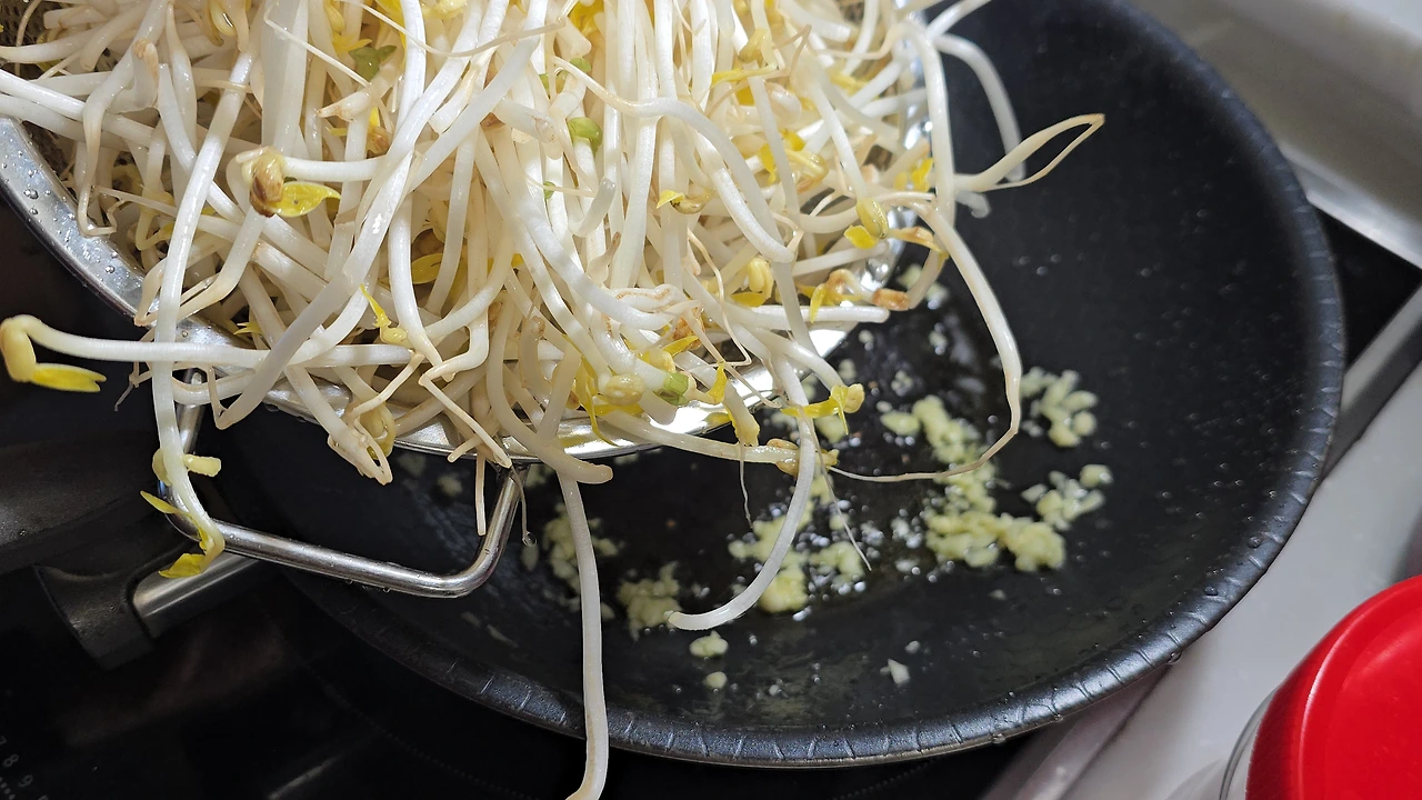 img.jpg?credential=yqXZFxpELC7KVnFOS48ylbz2pIh7yKj8&expires=1774969199&allow_ip=&allow_referer=&signature=G5%2FbJ6JcnwDekv%2BgwHMcZqK5XZ4%3D