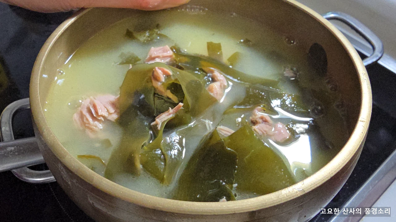 img.png?credential=yqXZFxpELC7KVnFOS48ylbz2pIh7yKj8&expires=1772290799&allow_ip=&allow_referer=&signature=QboePSLMj8ixfJFt3vMXaNYQ6SQ%3D