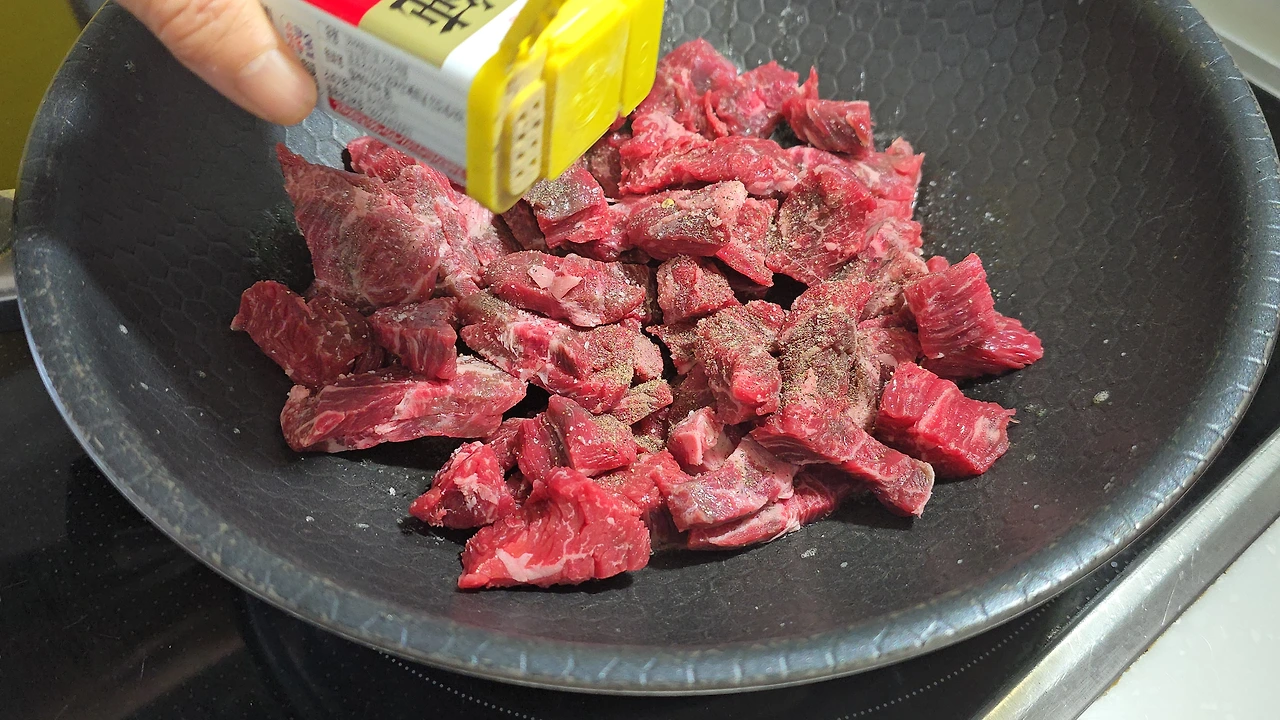 img.jpg?credential=yqXZFxpELC7KVnFOS48ylbz2pIh7yKj8&expires=1772290799&allow_ip=&allow_referer=&signature=vuEs%2FMpIDm3C3UKCz7jh5dGHsuQ%3D