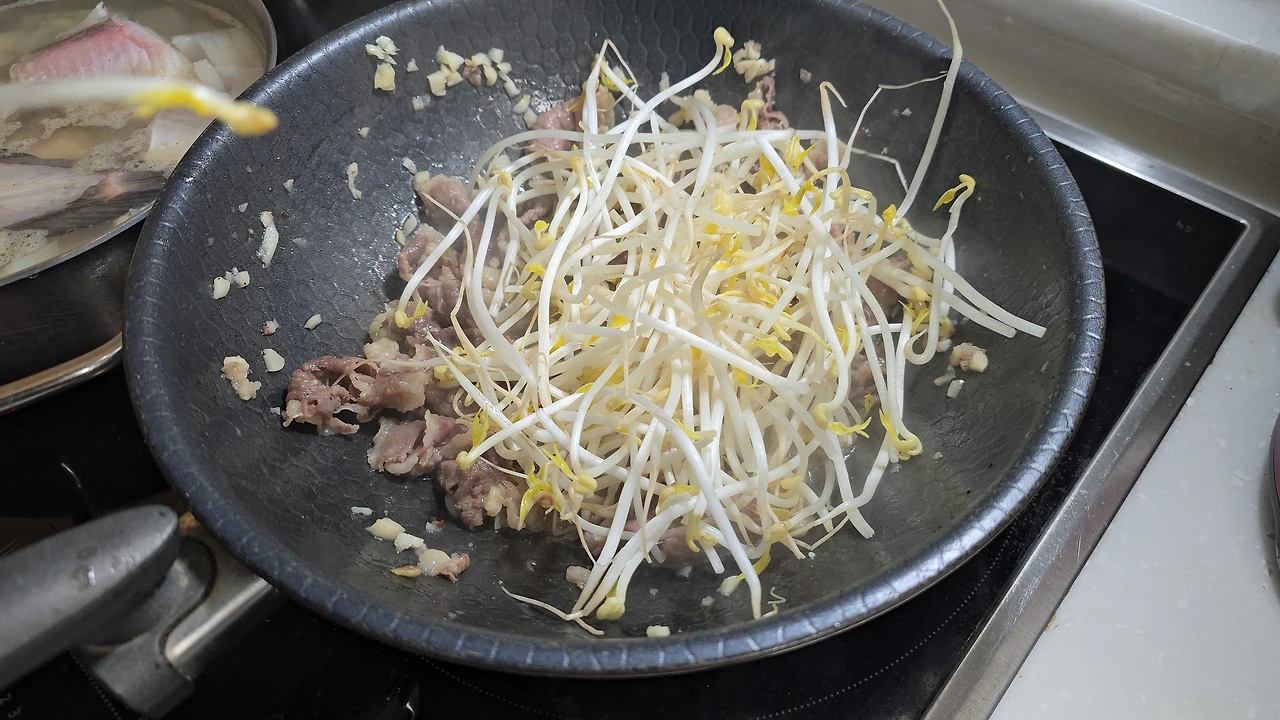 img.jpg?credential=yqXZFxpELC7KVnFOS48ylbz2pIh7yKj8&expires=1772290799&allow_ip=&allow_referer=&signature=bP66gk%2FLGa5O6JkJrgwRWcT74DA%3D