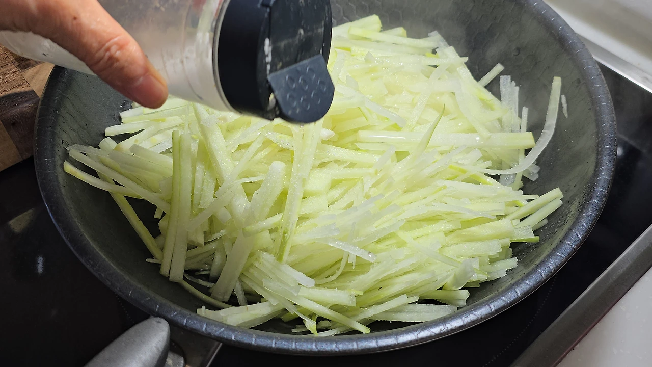 img.jpg?credential=yqXZFxpELC7KVnFOS48ylbz2pIh7yKj8&expires=1772290799&allow_ip=&allow_referer=&signature=OTvXAXR1Ig00Au2AUurnux1WnaE%3D