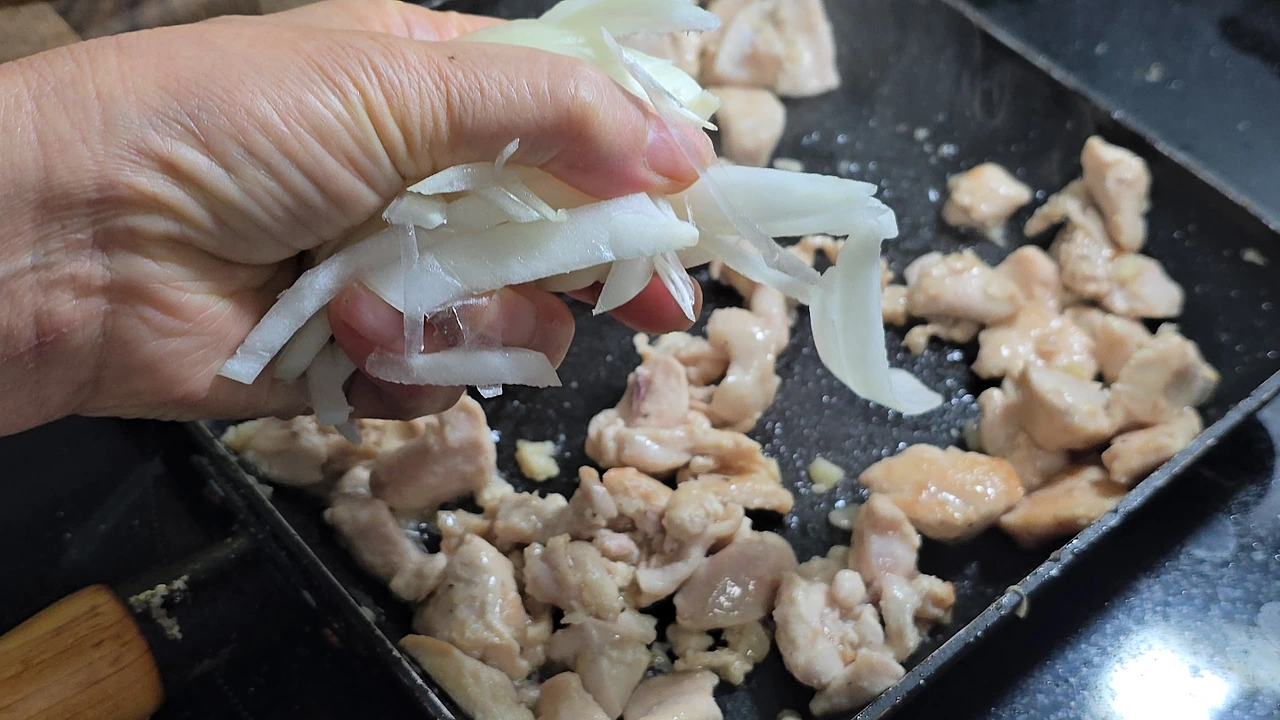 img.jpg?credential=yqXZFxpELC7KVnFOS48ylbz2pIh7yKj8&expires=1774969199&allow_ip=&allow_referer=&signature=rZJIapNY0f%2FziKN0MbwWAYdTTuI%3D