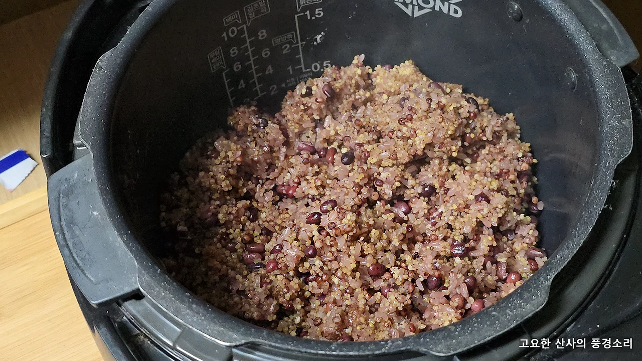 img.png?credential=yqXZFxpELC7KVnFOS48ylbz2pIh7yKj8&expires=1774969199&allow_ip=&allow_referer=&signature=UXF5LnvsCSr%2F3tV4hA8RMRhUKoA%3D