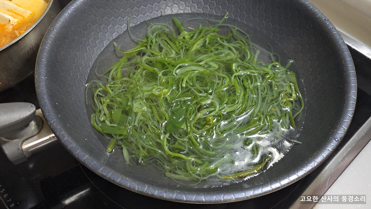 img.png?credential=yqXZFxpELC7KVnFOS48ylbz2pIh7yKj8&expires=1774969199&allow_ip=&allow_referer=&signature=45tDFeeQdAiJHeqBFtwObo3nVnI%3D