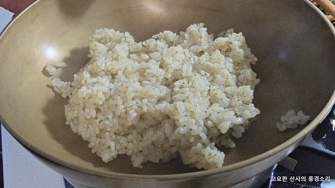 img.png?credential=yqXZFxpELC7KVnFOS48ylbz2pIh7yKj8&expires=1769871599&allow_ip=&allow_referer=&signature=EPPMdRJkHsoMBIarD2iYtSFFy6o%3D