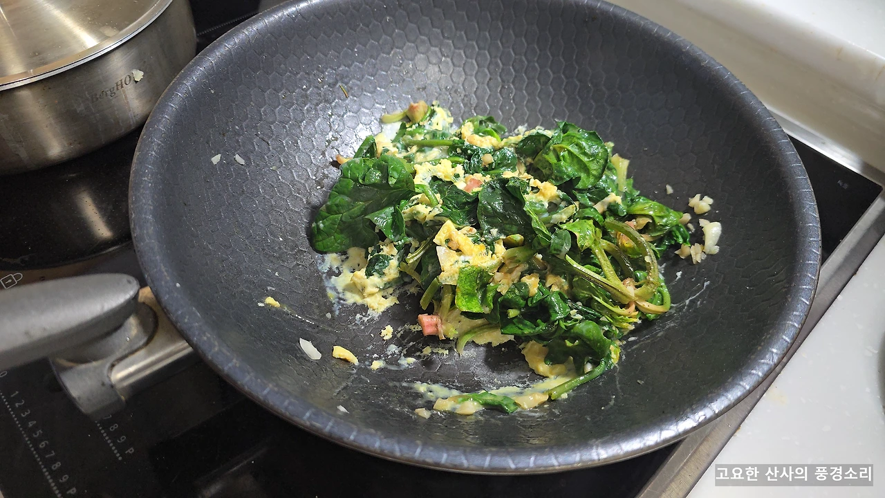 img.png?credential=yqXZFxpELC7KVnFOS48ylbz2pIh7yKj8&expires=1774969199&allow_ip=&allow_referer=&signature=JWzyGiZlr%2B5iFK3Uggr6zQ5wkY4%3D