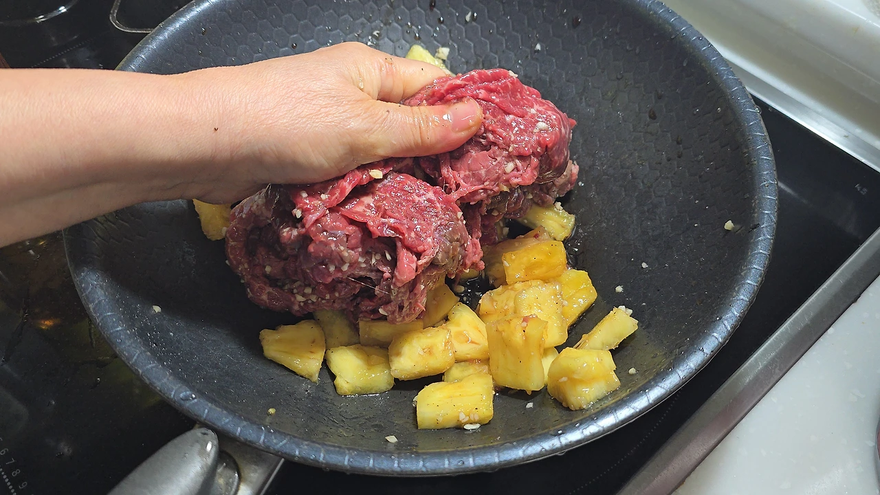 img.jpg?credential=yqXZFxpELC7KVnFOS48ylbz2pIh7yKj8&expires=1774969199&allow_ip=&allow_referer=&signature=rmYvu4jLd70EpdESMjbYmzI9%2Fkk%3D