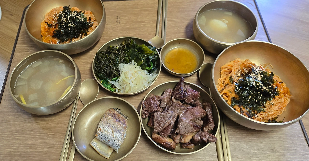 img.png?credential=yqXZFxpELC7KVnFOS48ylbz2pIh7yKj8&expires=1772290799&allow_ip=&allow_referer=&signature=XnUZV5XtD9G8uYvXRSKqc7kWu6E%3D