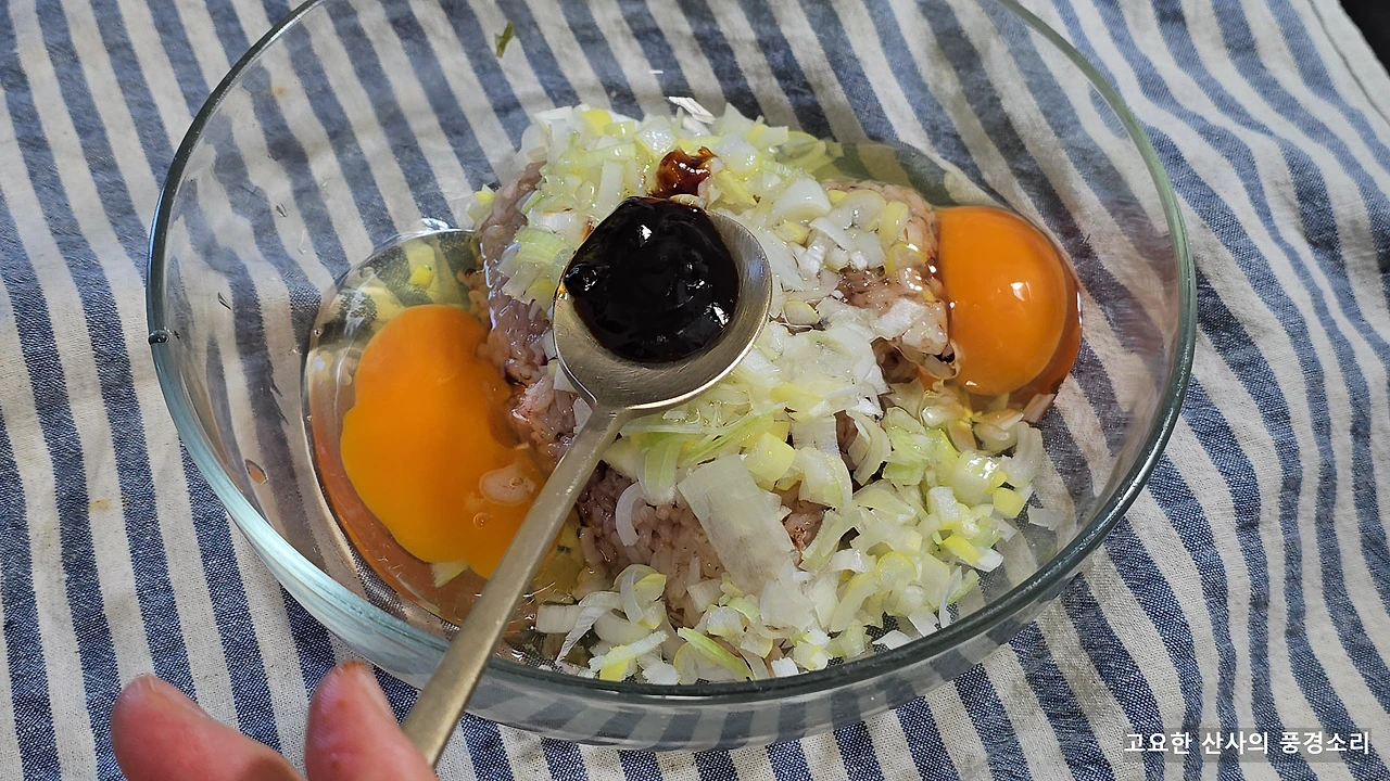 img.png?credential=yqXZFxpELC7KVnFOS48ylbz2pIh7yKj8&expires=1772290799&allow_ip=&allow_referer=&signature=rN5kxOMCc%2FZuLchRf3m4wK6pq9U%3D