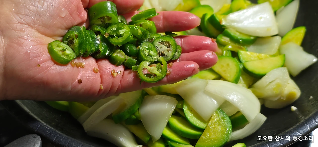 img.png?credential=yqXZFxpELC7KVnFOS48ylbz2pIh7yKj8&expires=1769871599&allow_ip=&allow_referer=&signature=axvYBzWnSzMWjkzX7p2u2rRdIqU%3D