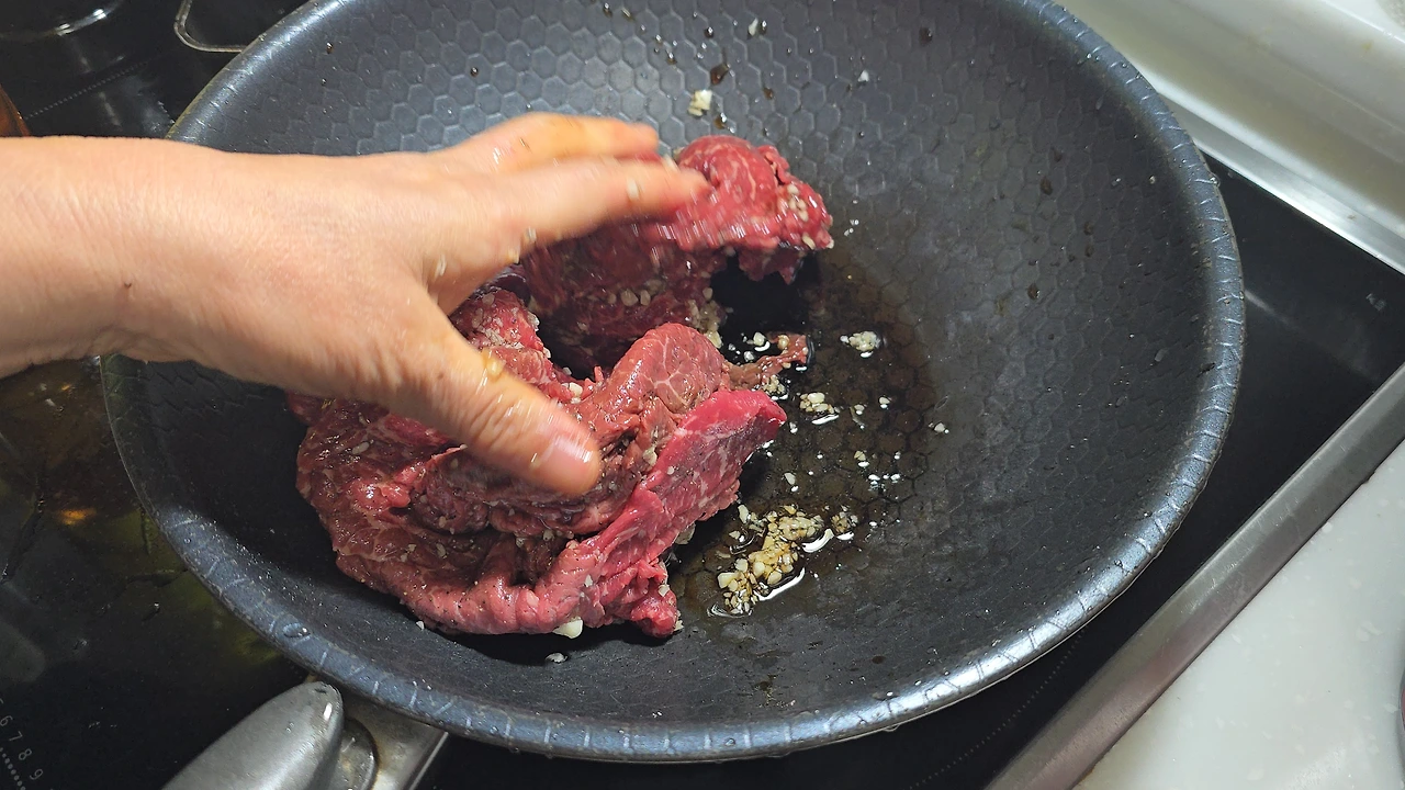 img.jpg?credential=yqXZFxpELC7KVnFOS48ylbz2pIh7yKj8&expires=1774969199&allow_ip=&allow_referer=&signature=SUmO5VwgRBCbqpX2WjfSi247zbM%3D