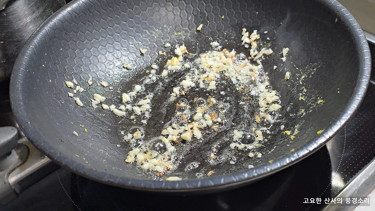 img.png?credential=yqXZFxpELC7KVnFOS48ylbz2pIh7yKj8&expires=1769871599&allow_ip=&allow_referer=&signature=MU5dvYbF06N7MgkfZpxGQFeBiSo%3D