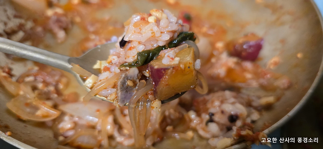 img.png?credential=yqXZFxpELC7KVnFOS48ylbz2pIh7yKj8&expires=1769871599&allow_ip=&allow_referer=&signature=%2F%2FQ4h8P1OFoLGgrGytqWAN%2B%2BSMo%3D