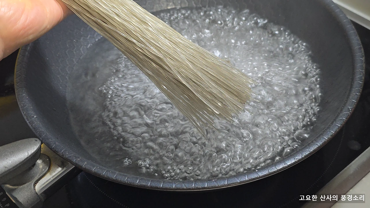 img.png?credential=yqXZFxpELC7KVnFOS48ylbz2pIh7yKj8&expires=1769871599&allow_ip=&allow_referer=&signature=VtOUQE2b1ZqB4phYYM3BxSDZb6E%3D