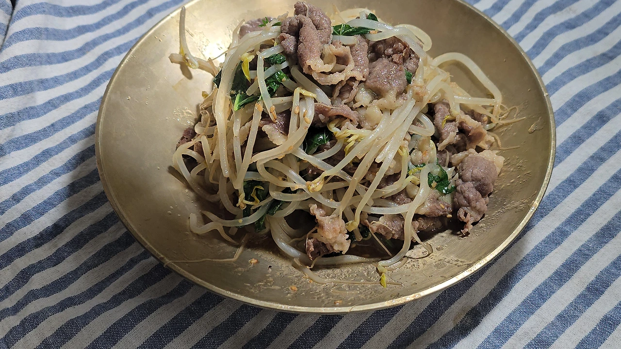 img.jpg?credential=yqXZFxpELC7KVnFOS48ylbz2pIh7yKj8&expires=1772290799&allow_ip=&allow_referer=&signature=4MrwlmngH4JYuzT%2BeRGC6FBfWb0%3D