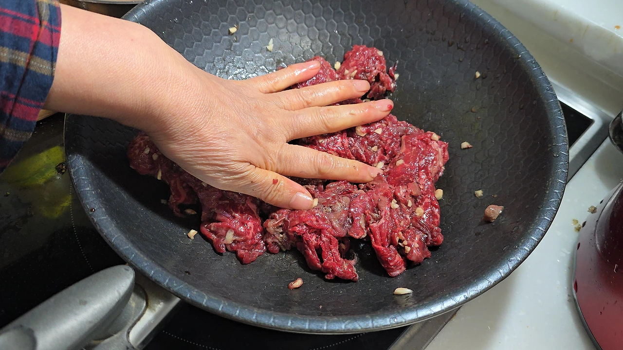 img.jpg?credential=yqXZFxpELC7KVnFOS48ylbz2pIh7yKj8&expires=1774969199&allow_ip=&allow_referer=&signature=nK52U6fzg%2Fax8Hxa6i7Tb%2BhynQM%3D