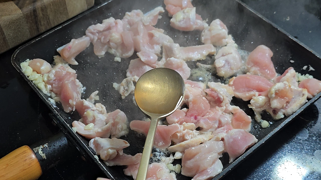 img.jpg?credential=yqXZFxpELC7KVnFOS48ylbz2pIh7yKj8&expires=1774969199&allow_ip=&allow_referer=&signature=3UiGwPxZO%2FGl3UhUvZbs%2FjXdgRo%3D