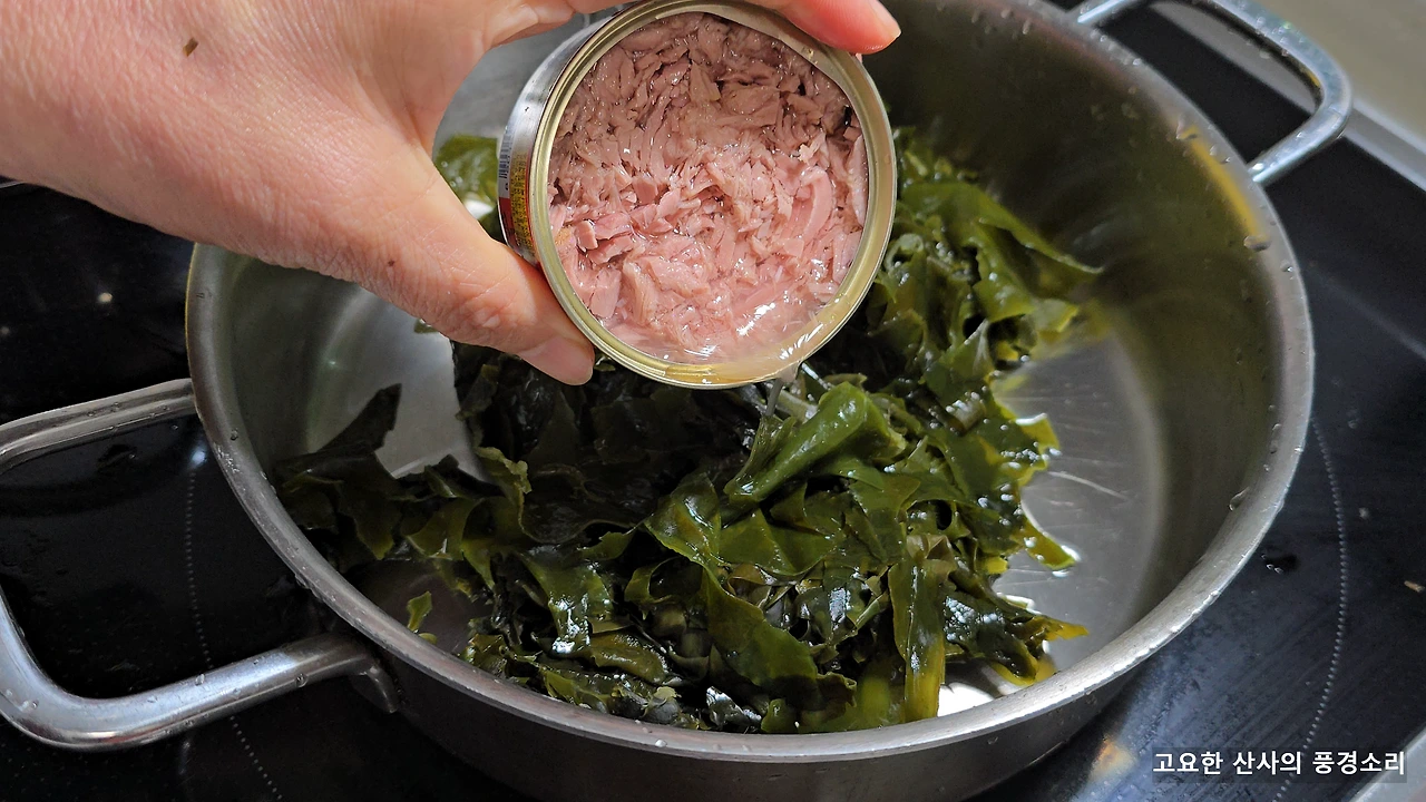 img.png?credential=yqXZFxpELC7KVnFOS48ylbz2pIh7yKj8&expires=1772290799&allow_ip=&allow_referer=&signature=iqsfkJoh3bIbmYLkgZ9uS%2BZ7Fcg%3D