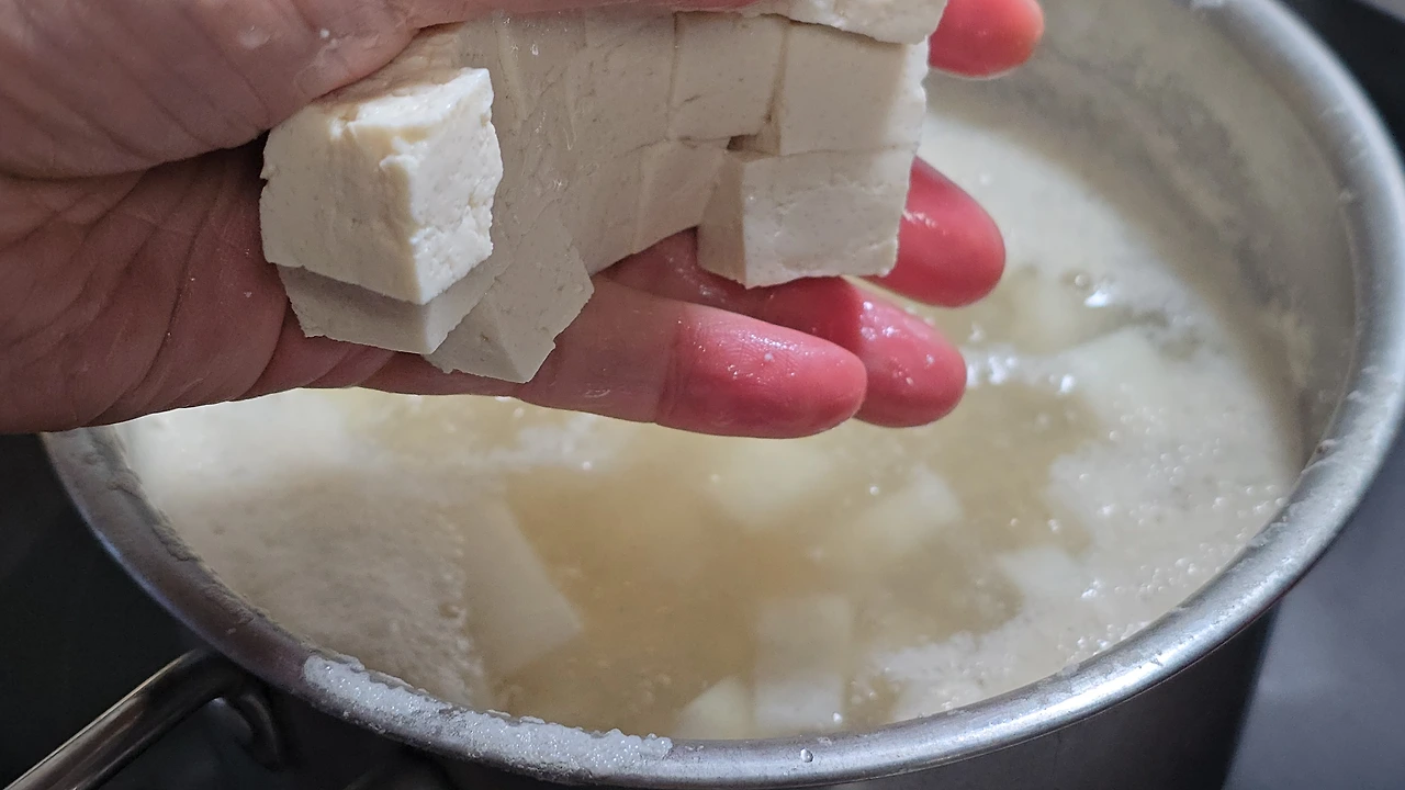 img.jpg?credential=yqXZFxpELC7KVnFOS48ylbz2pIh7yKj8&expires=1772290799&allow_ip=&allow_referer=&signature=wqr3Ttu7Ysg0NaVJOw9F%2F4F4FOs%3D