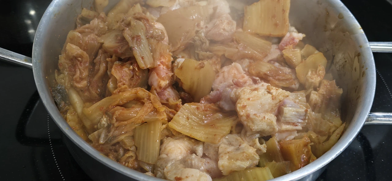 img.jpg?credential=yqXZFxpELC7KVnFOS48ylbz2pIh7yKj8&expires=1774969199&allow_ip=&allow_referer=&signature=Dvbk4Ib%2BrExupIqITbGIGlIfnJ8%3D