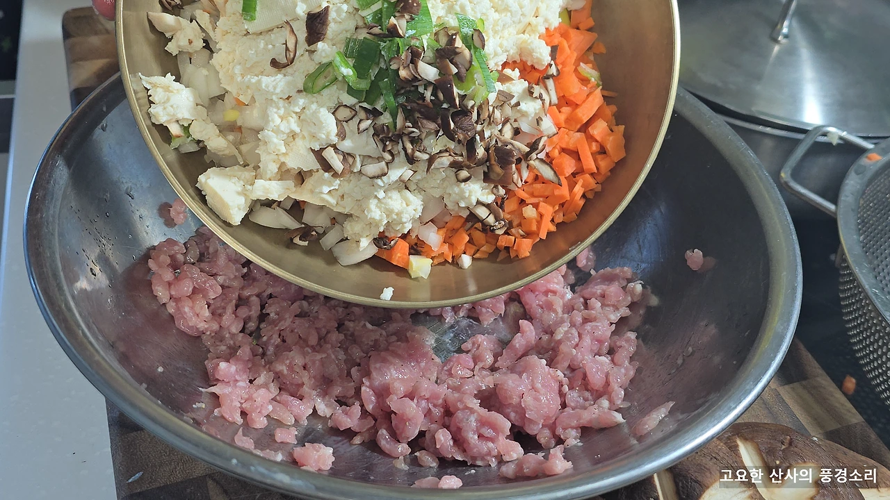 img.png?credential=yqXZFxpELC7KVnFOS48ylbz2pIh7yKj8&expires=1772290799&allow_ip=&allow_referer=&signature=srHH93sQam1ChLgzUk54rMAclu8%3D