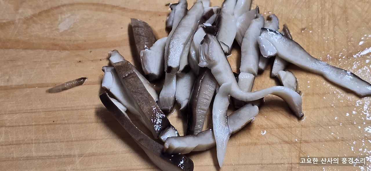 img.png?credential=yqXZFxpELC7KVnFOS48ylbz2pIh7yKj8&expires=1772290799&allow_ip=&allow_referer=&signature=fQuR0F14rAjc7ADBOwgF1Hwspjs%3D